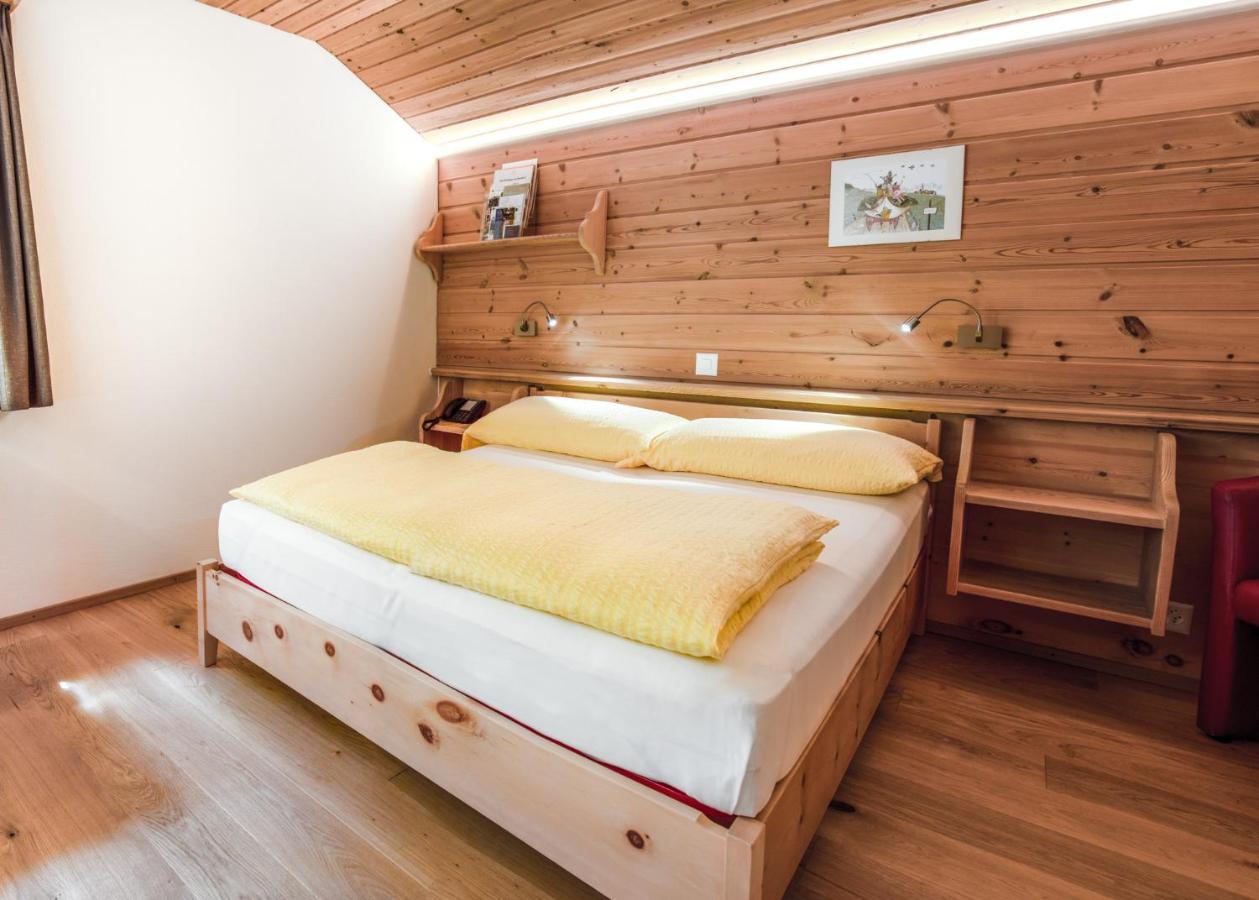 Hotel Landgasthof Staila Fuldera Exteriör bild